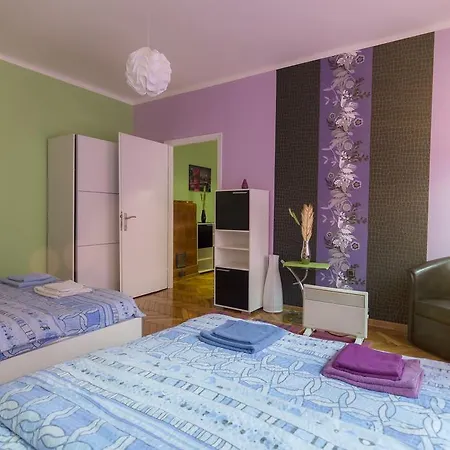 Central Park Polo Apartman *